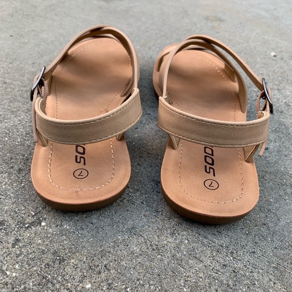 SODA Women Flatform Comfort Strappy Cross Cross Sandal Flip Floo - Picture 2 of 6